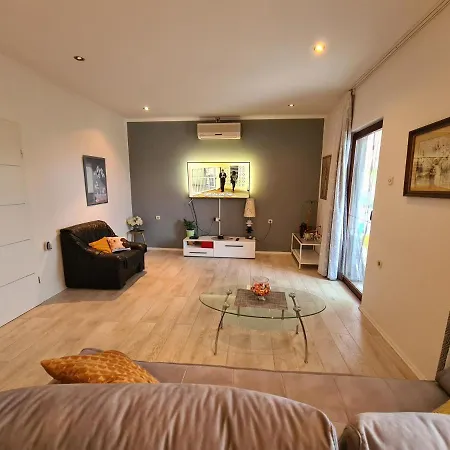 Anita Apartman *